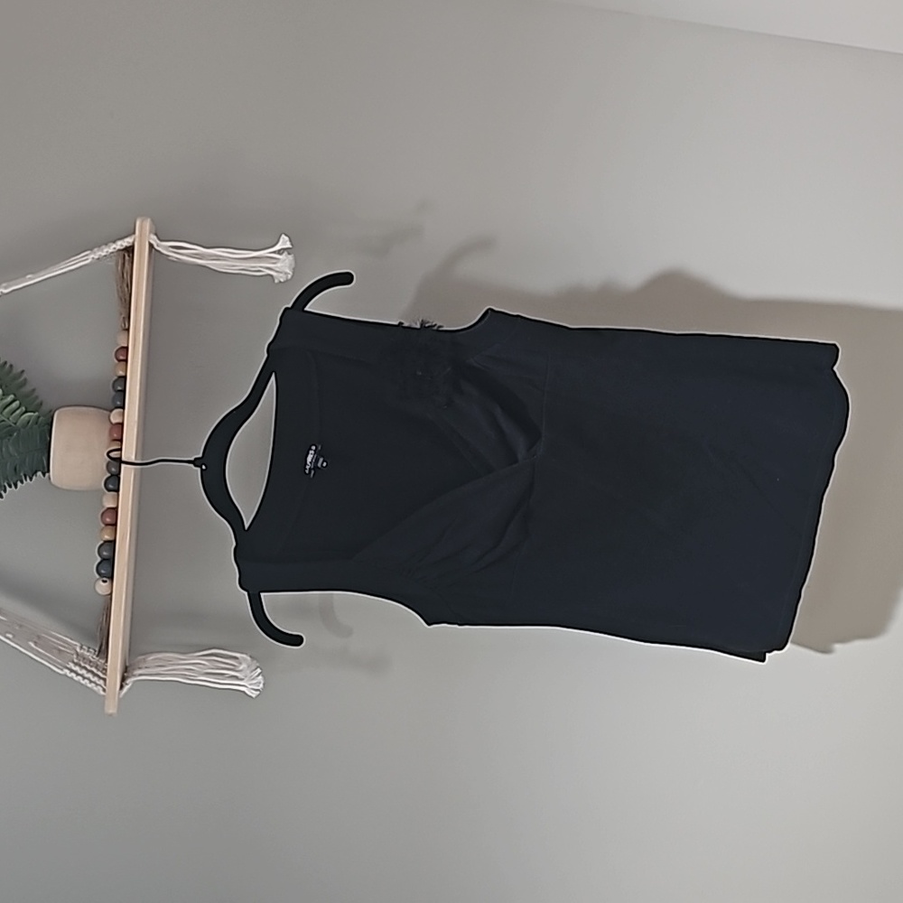EXPRESS SLEEVELESS BLOUSE